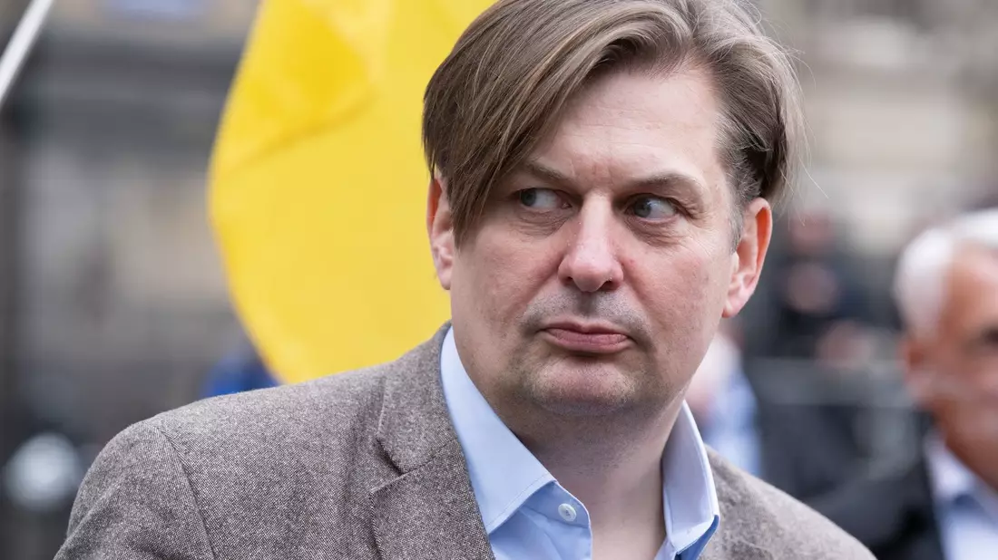 Der AfD-Spitzenkandidat für die Europawahl: Maximilian Krah. - Bild: Sebastian Kahnert/dpa