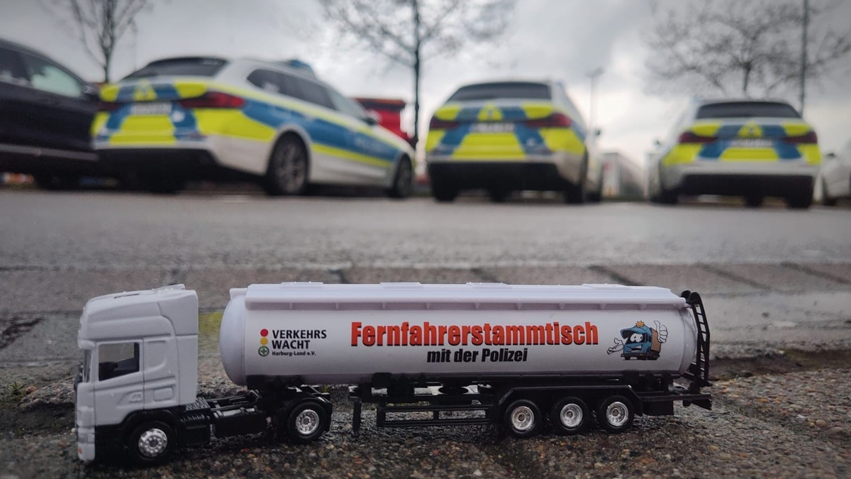POL-ROW: Führerscheinrecht und MPU mit dem Fernfahrerstammtisch - Foto: presseportal.de