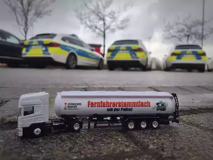 POL-ROW: Führerscheinrecht und MPU mit dem Fernfahrerstammtisch - Foto: presseportal.de