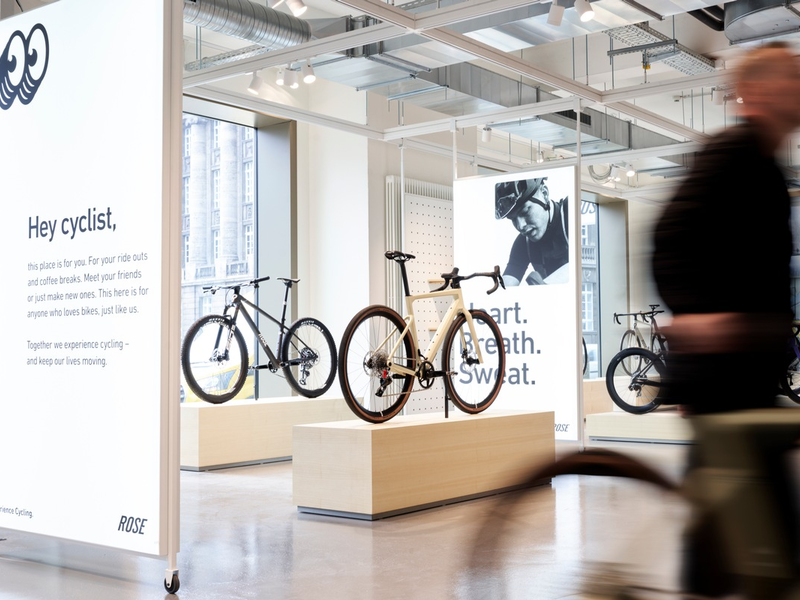 ROSE Bikes eröffnet Brand Store nach neuem Konzept in Berlin Mitte / Bike-Ausstellung, Service-Hub und Ort des Zusammenkommens - Foto: presseportal.de