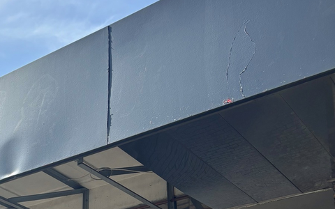 POL-WHV: Diebstahl von zwei Stahlplatten - Foto: presseportal.de