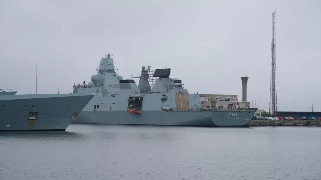 Die dänische Fregatte «HDMS Niels Juel, Nummer F363»: Spezialisten sind auf dem Weg, das Problem zu lösen (Archivbild). - Bild: Emil Helms/Ritzau Scanpix Foto/AP/dpa