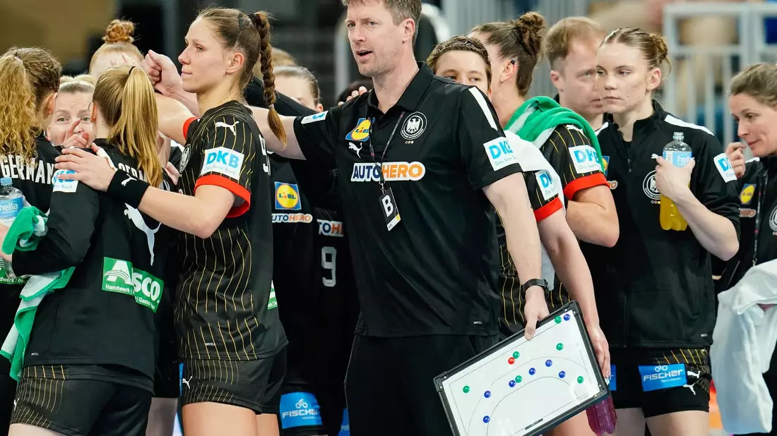 Die DHB-Frauen sicherten sich vorzeitig den Gruppensieg in der EM-Qualifikation. - Bild: Uwe Anspach/dpa