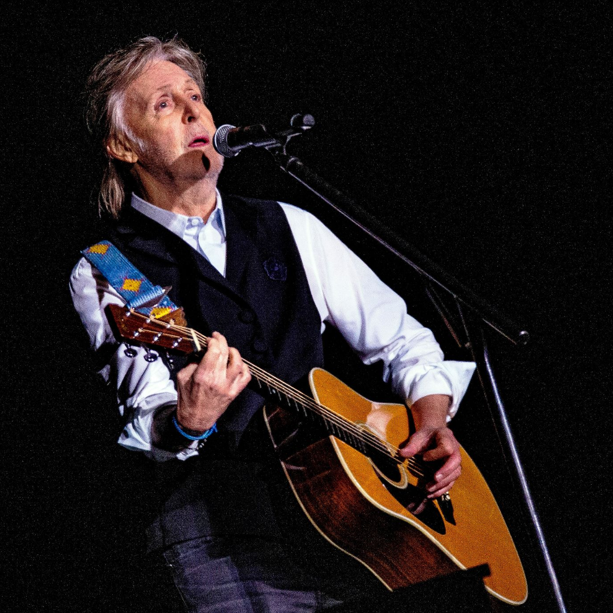 Paul McCartney beim Glastonbury Festival 2022. - Foto: Joel C Ryan/Invision/AP/dpa