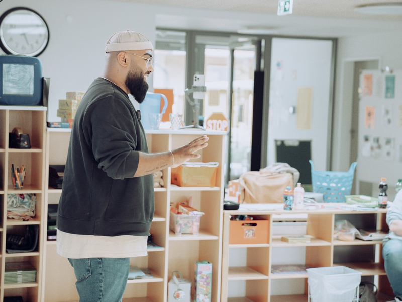 Feelgood.Kita: Wie Stevan Bimbasic dem überlasteten Kita-System neue Zuversicht gibt - Foto: presseportal.de