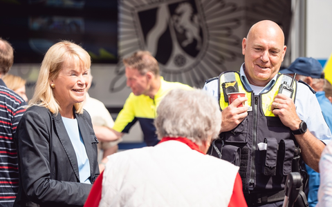 POL-RE: Kreis Recklinghausen/Bottrop: Polizei lÀdt zum GesprÀch in die AnsprechBAR - Veranstaltungsreihe wird im April fortgesetzt - Foto: presseportal.de POL-RE: Kreis Recklinghausen/Bottrop: Polizei lÀdt zum GesprÀch in die AnsprechBAR - Veranstaltungsreihe wird im April fortgesetzt - Foto: presseportal.de