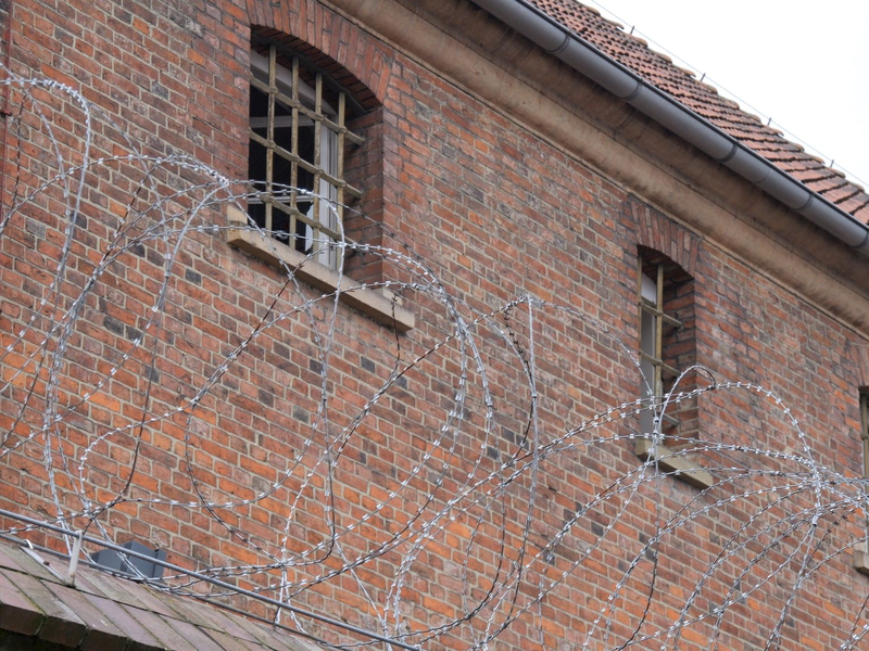 Daniela Klette sitzt in Untersuchungshaft im Frauengefängnis Vechta in Niedersachsen. - Foto: Jörn Hüneke/dpa