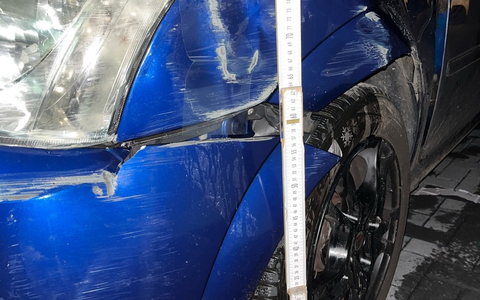 POL-SU: Verkehrsunfallflucht nach mutmaĂlichem Rennen auf Supermarktparkplatz - Foto: presseportal.de POL-SU: Verkehrsunfallflucht nach mutmaĂlichem Rennen auf Supermarktparkplatz - Foto: presseportal.de