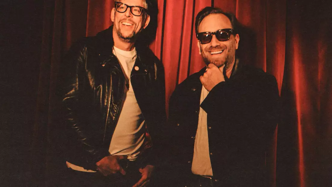 Das Bluesrock-Duo The Black Keys hat sich für die neue Platte «Ohio Players» Unterstützung von Musikerkollegen geholt. - Bild: Larry Niehues/Warner Music/dpa