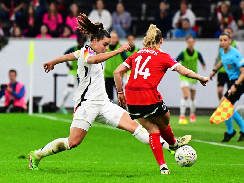 Die DFB-Frauen drehten eine umkämpfte Partie in Österreich. - Foto: Expa/Reinhard Eisenbauer/APA/dpa
