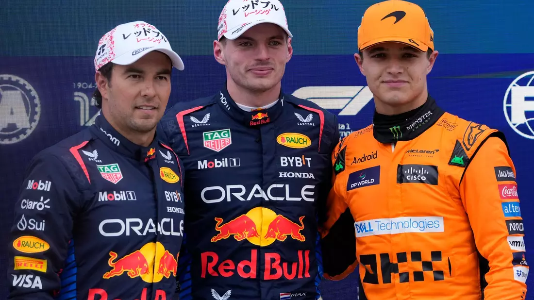 Red-Bull-Pilot Max Verstappen (M) gewann das Qualifying in Suzuka vor seinem Teamkollegen Sergio Peréz (l) und McLaren-Pilot Lando Norris. - Bild: Hiro Komae/AP