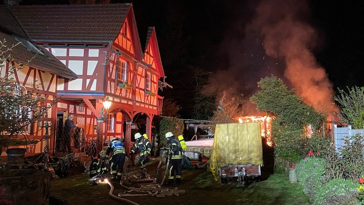 FW-OG: Brennender Wintergarten - Glück im Unglück - Foto: presseportal.de