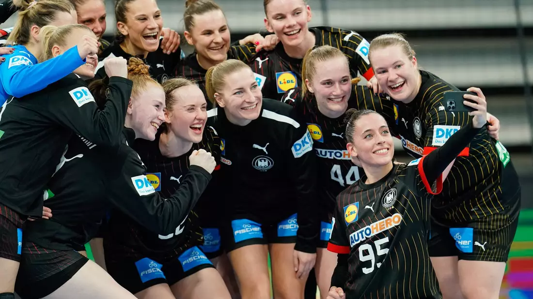 Die DHB-Frauen bleiben in der EM-Qualifikation makellos. - Bild: Uwe Anspach/dpa/Archivbild
