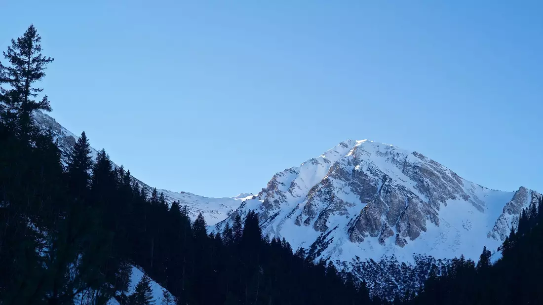 Ein Stuttgarter kam in den Allgäuer Alpen ums Leben. - Bild: Carsten Hoefer/dpa