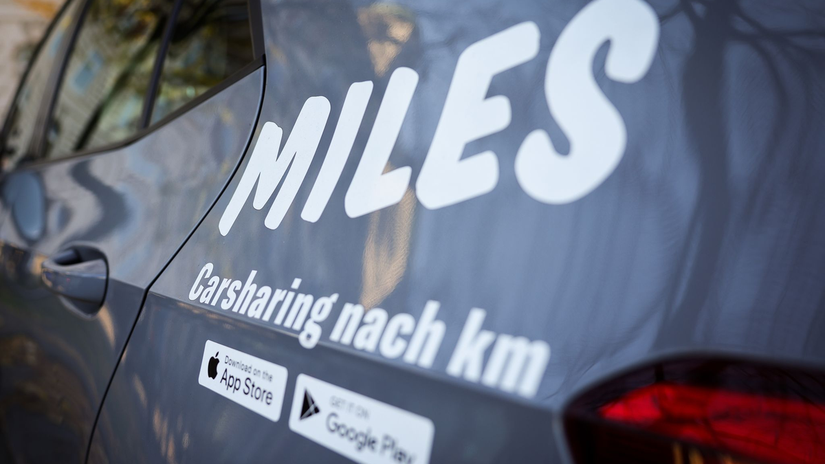 Beim Berliner Carsharer Miles verfügten Ende 2023 nur noch knapp 17 Prozent aller Leihwagen über einen Elektroantrieb. - Foto: Christian Charisius/Deutsche Presse-Agentur GmbH/dpa