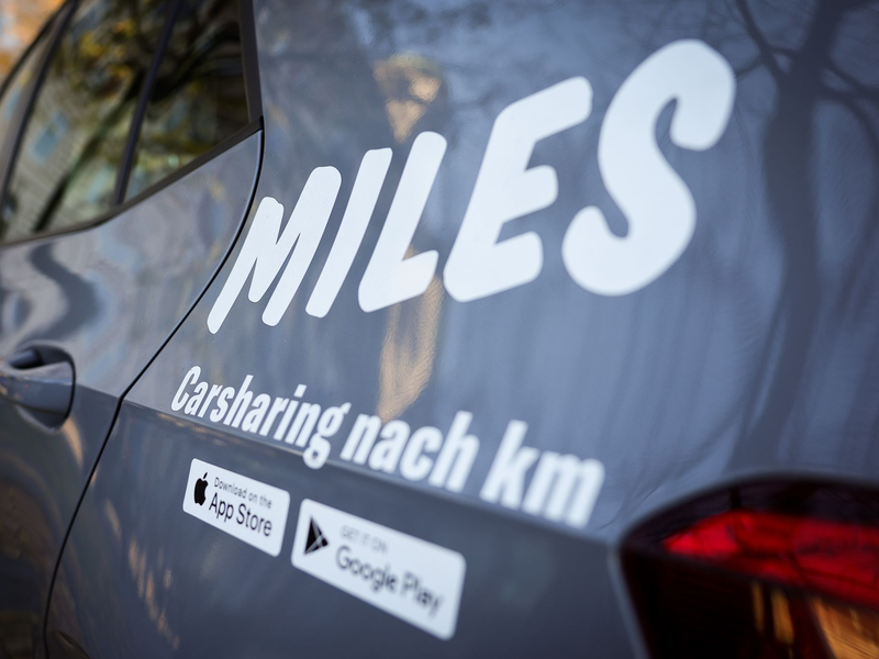 Beim Berliner Carsharer Miles verfügten Ende 2023 nur noch knapp 17 Prozent aller Leihwagen über einen Elektroantrieb. - Foto: Christian Charisius/Deutsche Presse-Agentur GmbH/dpa