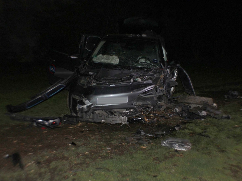 POL-DU: Mittelmeiderich: Junger Mann flieht mit dem Auto vor der Polizei - Foto: presseportal.de