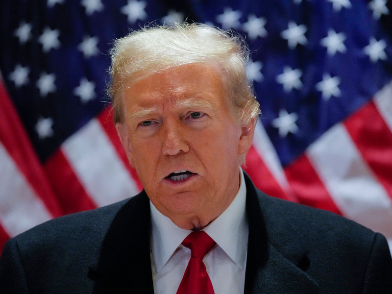 Donald Trump ist nach eigenen Worten stolz darauf, für das Ende des landesweiten Rechts auf Abtreibung verantwortlich zu sein. - Foto: Frank Franklin/AP/dpa