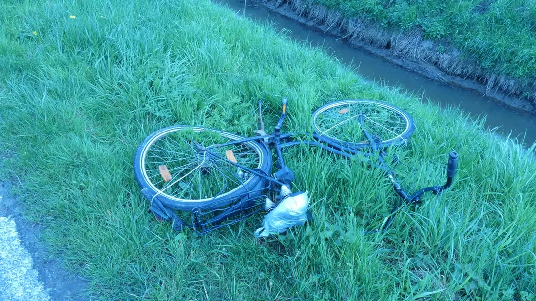 POL-CUX: Schwerer Verkehrsunfall auf der Landesstraße 113 in Osten-Kranenweide - Fahrradfahrer lebensgefährlich verletzt - Bild: presseportal.de