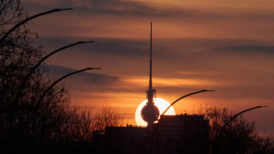 Der März 2024 war nach Daten des EU-Klimawandeldiensts Copernicus im Vergleich zu den jeweiligen Vorjahresmonaten wärmer als je zuvor. - Bild: Annette Riedl/dpa