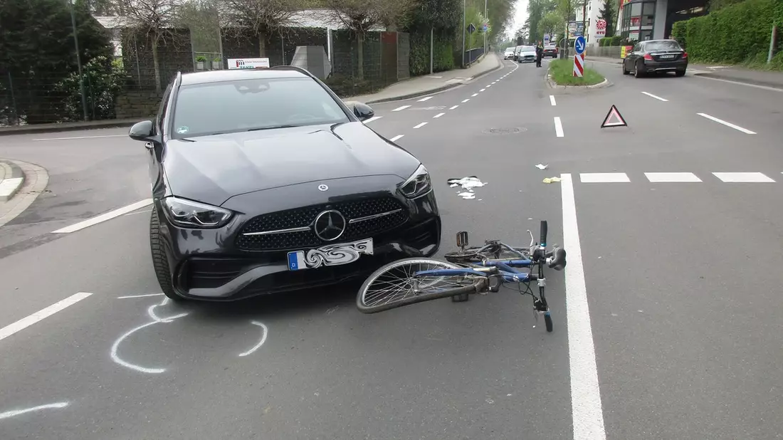POL-RBK: Rösrath - Radfahrerin bei Unfall schwer verletzt - Bild: presseportal.de