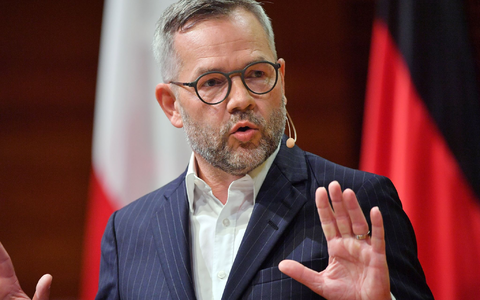 «Ich will immer noch mal daran erinnern, nicht von Israel geht Aggression aus, sondern von Hamas-Terroristen»: Michael Roth. - Foto: Martin Schutt/dpa