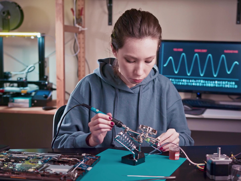 Studium Elektronik und Photonik - Foto: Shutterstock über pressetext.de