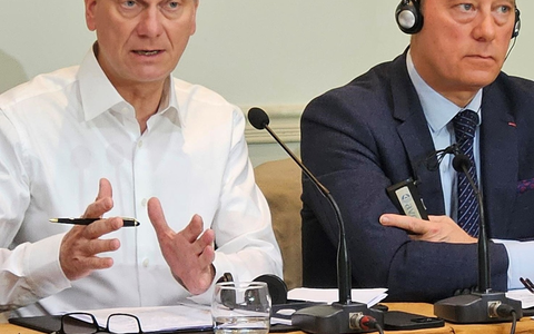 ZDK-Präsident Joswig: Europa braucht Vision einer nachhaltigen individuellen Mobilität / Verbände ZDK und Mobilians (Frankreich) stellen Wahlmemorandum zur Europawahl am 9. Juni vor - Foto: presseportal.de