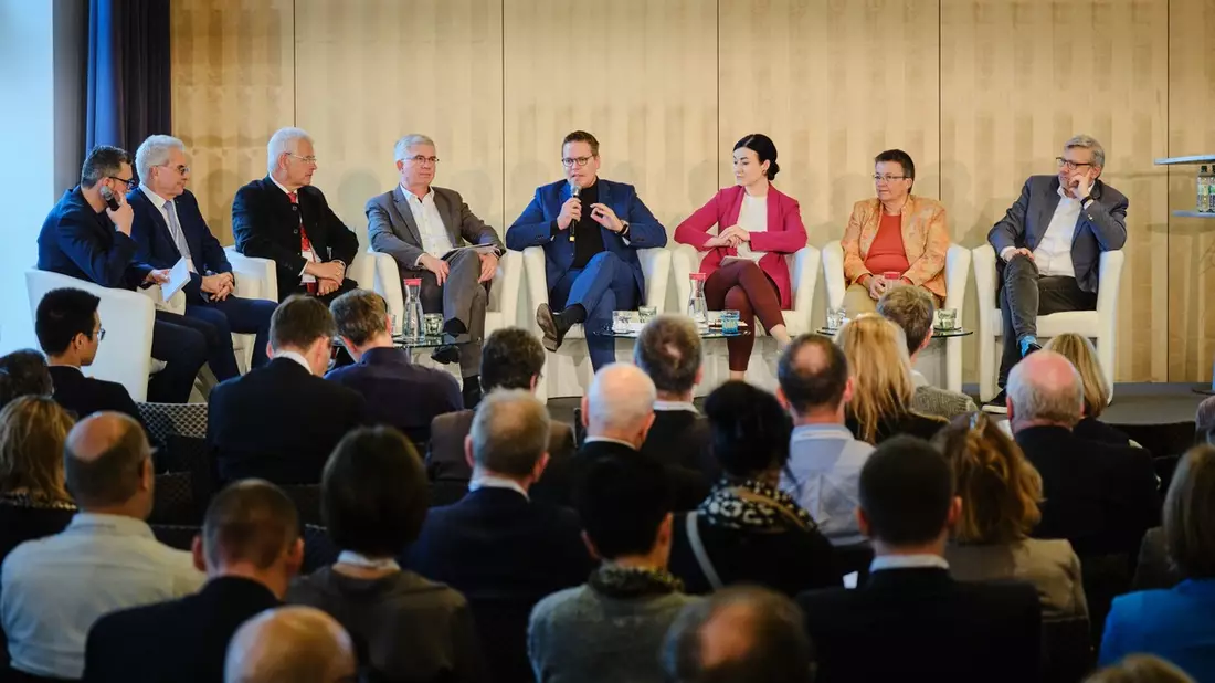 Presseeinladung zum DAV-Wirtschaftsforum Die Apothekenreform der Ampel-Koalition - Chance oder Umbruch? am 23./24. April 2024 in Potsdam - Bild: presseportal.de