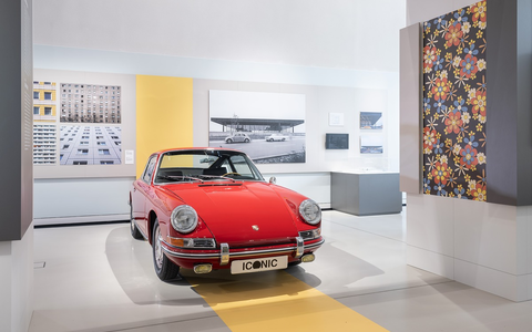 Neue Ausstellung im DRIVE. Volkswagen Group Forum in Berlin: ICONIC - A Timeless Journey of Culture, Society and Mobility - Foto: presseportal.de