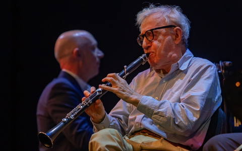 Woody Allen an der Klarinette 2023 beim  Barcelona Jazz Festival. - Foto: Kike Rincón/EUROPA PRESS/dpa