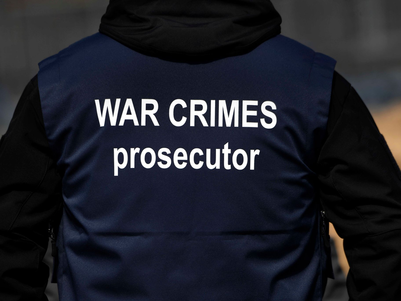«War Crimes Prosecutor» («Ankläger für Kriegsverbrechen»)
Ein Ermittler eines internationalen Forensik-Teams. - Foto: Carol Guzy/ZUMA/dpa