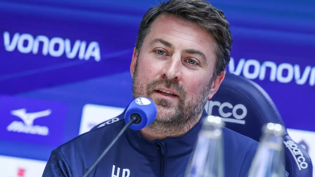 Heiko Butscher wird die Profis des VfL Bochum in den verbleibenden sechs Bundesligaspielen betreuen. - Bild: Tim Rehbein/dpa