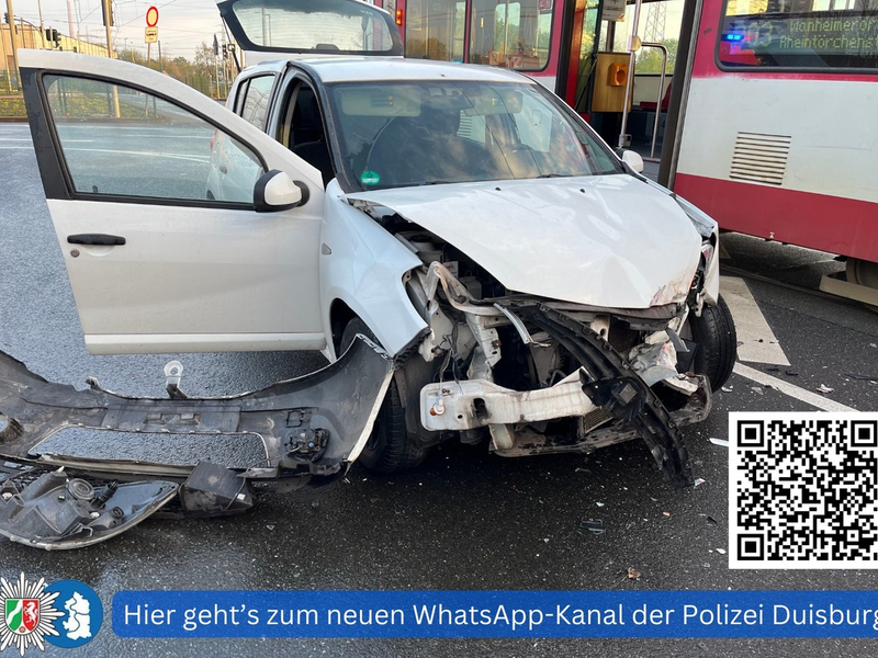 POL-DU: Fahrn: Verbotswidrig gewendet - Auto kollidiert mit Straßenbahn - Foto: presseportal.de