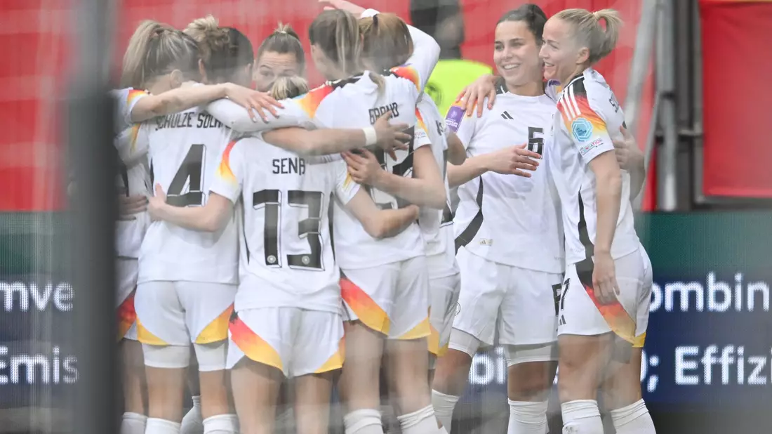 Die DFB-Frauen feierten im zweiten EM-Qualifikationsspiel den zweiten Sieg. - Bild: Sebastian Christoph Gollnow/dpa