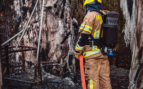 FW Gronau: Brand eines als Lager genutzten Containers - Foto: presseportal.de