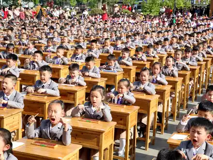 Laut einer Studie gibt es große Differenzen etwa bei der Beurteilung, wie wichtig es ist, Kinder zu Gehorsam zu erziehen. - Foto: Zhang Kaihu/SIPA Asia via ZUMA Wire/dpa