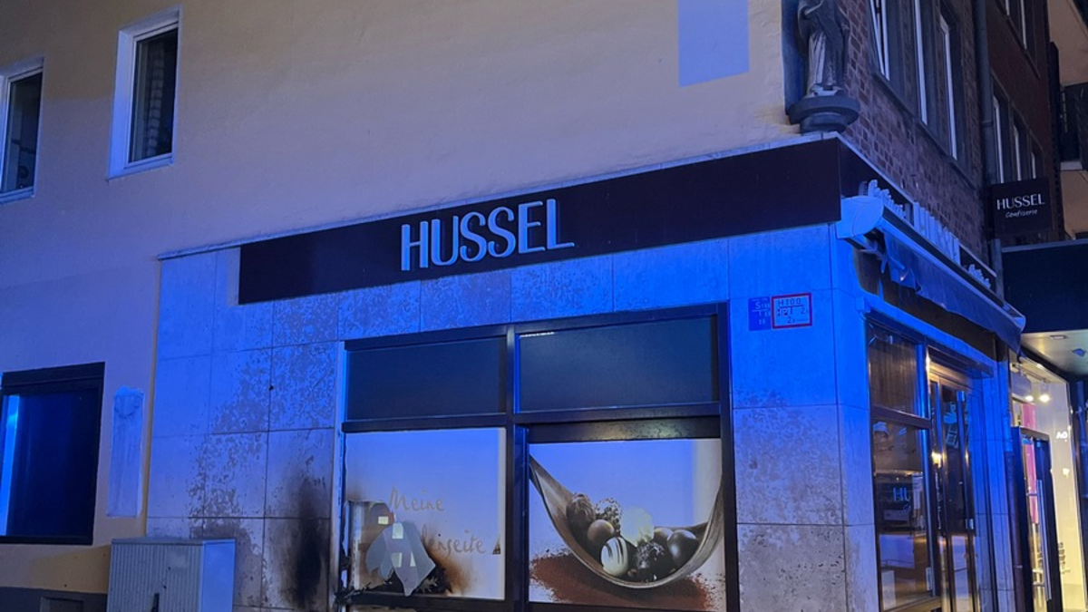 POL-NE: Zwei Tatverdächtige nach Brandserie in der Nacht vorläufig festgenommen - Foto: presseportal.de