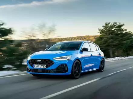 Rundstreckentauglicher Ford Focus ST Edition: vielseitigster Kompaktsportler in der Geschichte dieser Modellreihe - Foto: presseportal.de