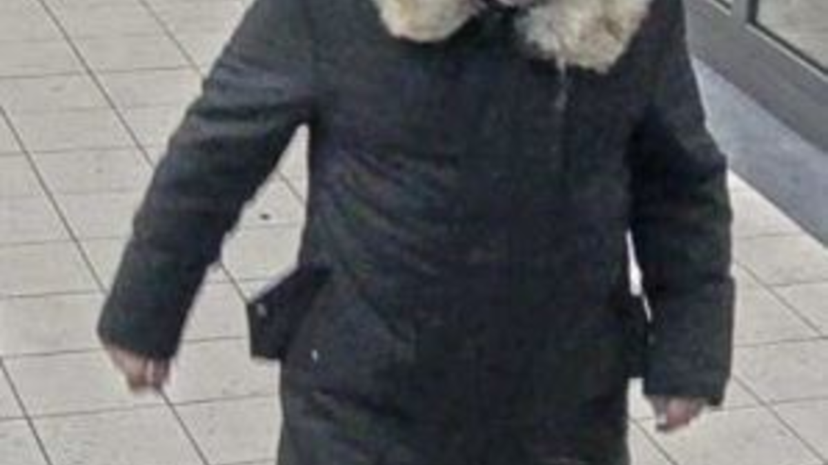 POL-H: Öffentlichkeitsfahndung: Wer kennt diesen Betrüger? - Foto: presseportal.de