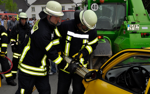 FW-KLE: 90 Jahre Freiwillige Feuerwehr Bedburg-Hau: Aktionstag am 1. Mai ist der Start ins Jubiläumsjahr - Foto: presseportal.de