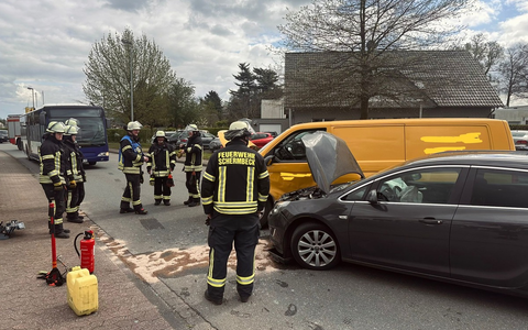 FW-Schermbeck: Auslaufende Betriebsmittel nach Verkehrsunfall - Foto: presseportal.de