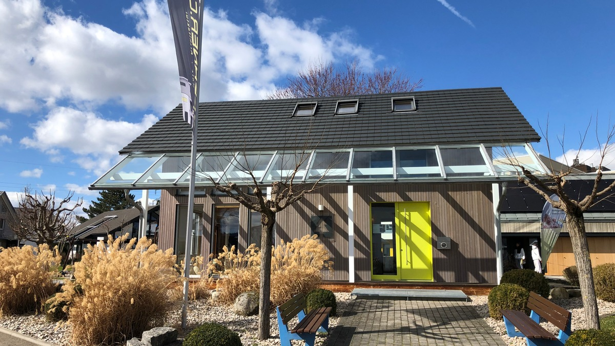 Baufrühling ist dieses Jahr am 21. April / Ausstellung Eigenheim und Garten lädt bei freiem Eintritt in die Musterhausparks Fellbach und Bad Vilbel ein. - Foto: presseportal.de