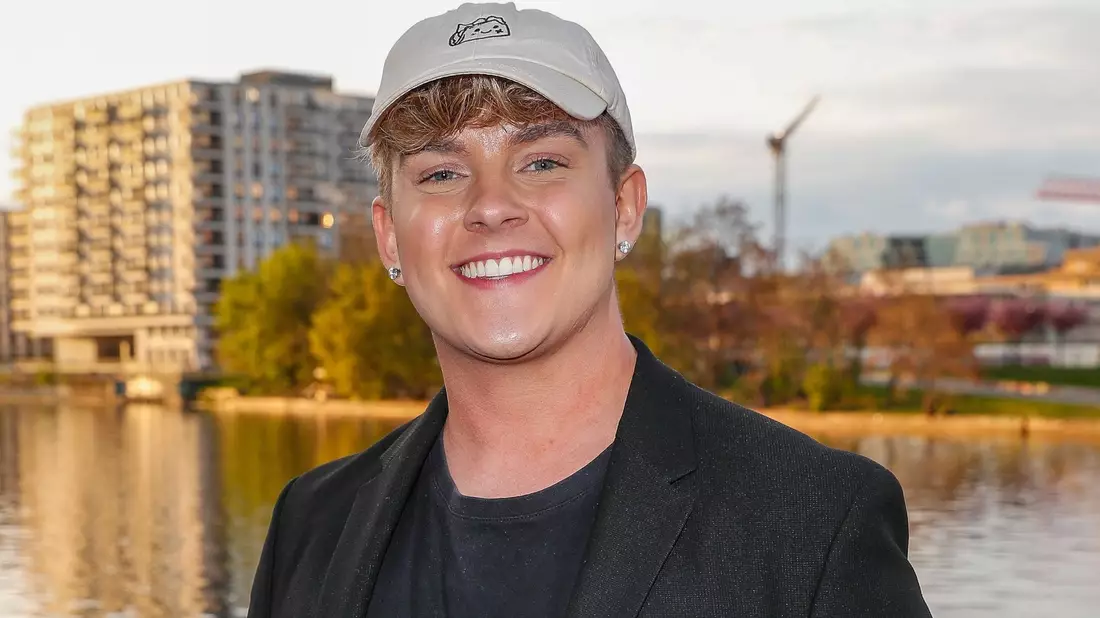 Twenty4tim hat 2,7 Millionen Instagram-Follower und sagenhafte 4,9 Millionen TikTok-Anhänger. - Bild: Gerald Matzka/dpa