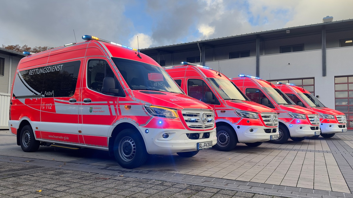 FW-GL: Feuerwehr Bergisch Gladbach stellt neue Generation von Krankentransportwagen in Dienst - Foto: presseportal.de