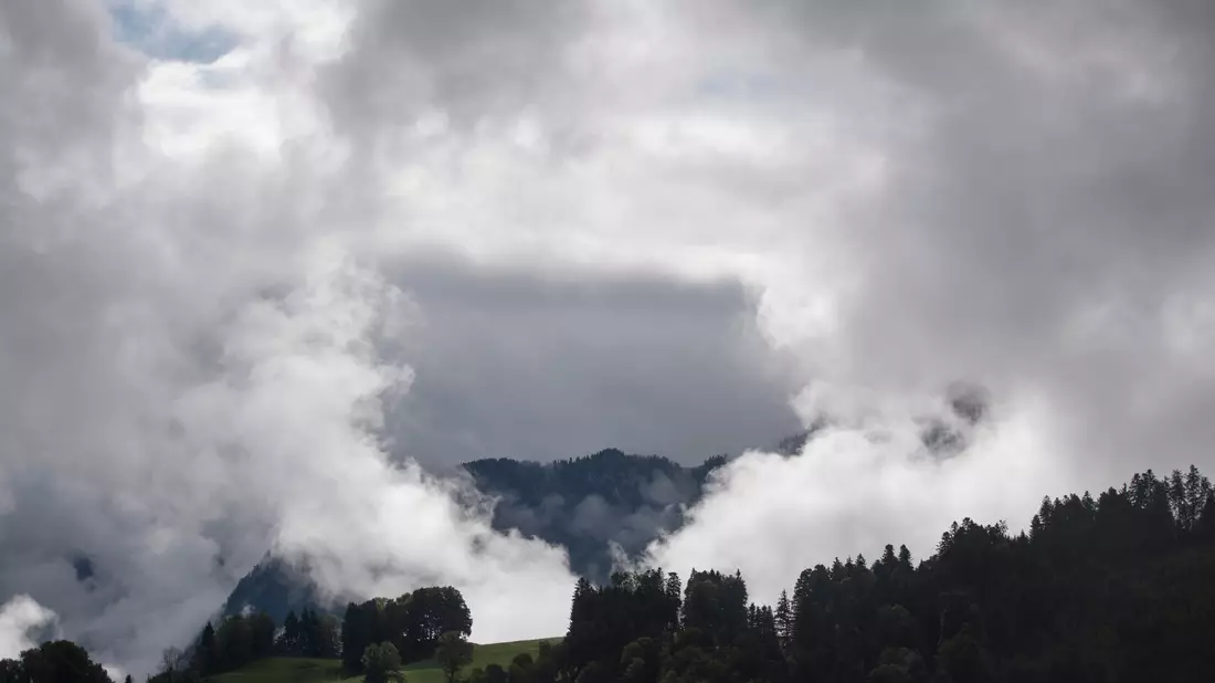 In einem Berghotel auf dem Bürgenstock bei Luzern soll die Friedenskonferenz stattfinden. - Bild: Urs Flueeler/dpa