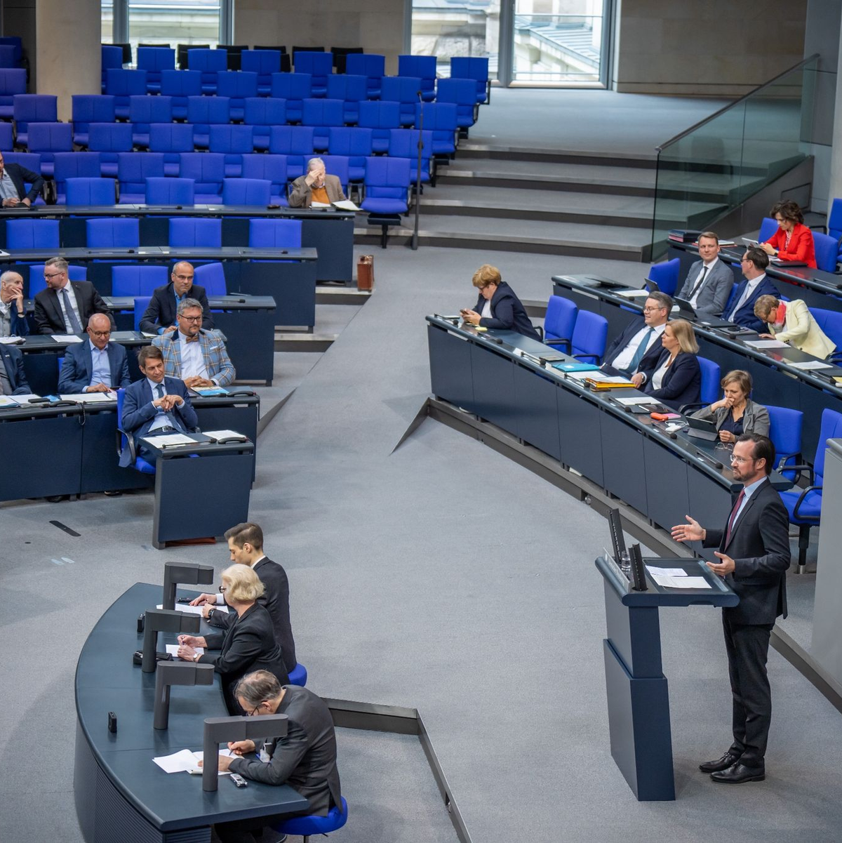 SPD-Fraktionsvize Dirk Wiese wirft der AfD vor, «das Sprachrohr für den Kreml» zu sein. - Foto: Michael Kappeler/dpa