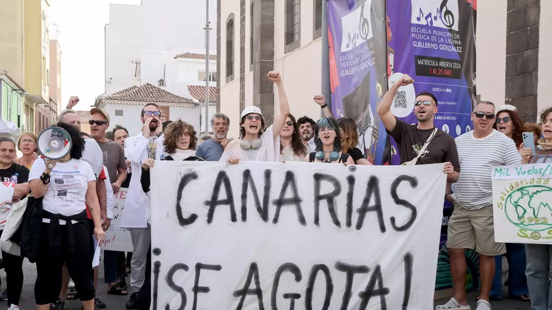 Canarias se agota - die Kanaren haben genug. - Bild: Europa Press Canarias/EUROPA PRESS/dpa