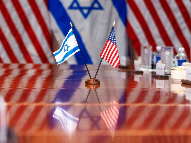 US-Präsident Joe Biden hatte Israel versichert, dass das Bekenntnis der USA für die Sicherheit Israels gegen Bedrohungen durch den Iran und seine Stellvertreter «eisern» sei. - Foto: Jacquelyn Martin/AP/dpa