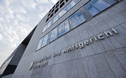 Das Amtsgericht DĂŒsseldorf hat Haftbefehle gegen drei Jugendliche im Alter von 15 und 16 Jahren wegen Terrorverdachts erlassen. - Foto: Rolf Vennenbernd/dpa Das Amtsgericht DĂŒsseldorf hat Haftbefehle gegen drei Jugendliche im Alter von 15 und 16 Jahren wegen Terrorverdachts erlassen. - Foto: Rolf Vennenbernd/dpa